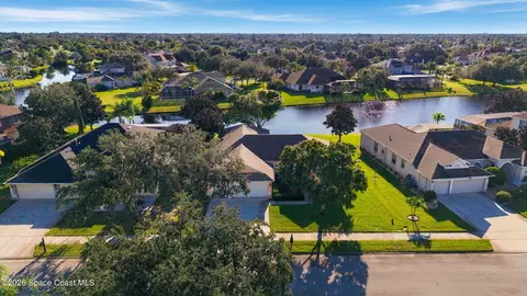 View/Area - 1331 Cape Sable Dr, Melbourne, FL 32940 photo 2 of 9