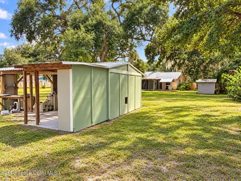 Exterior - 1671 Ford Rd, Mims, FL 32754 photo 9 of 12
