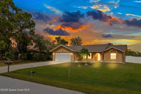 1559 Starboard St NW, Palm Bay, FL 32907