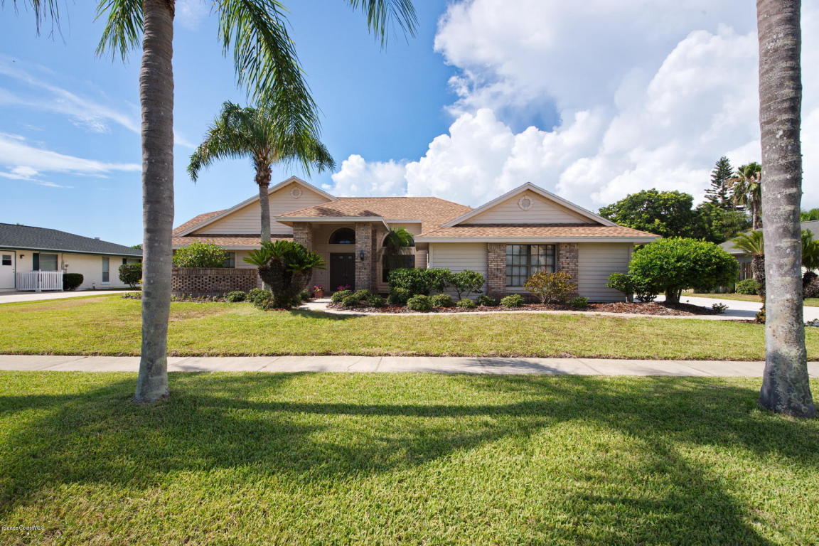 337 Pompano Dr, Melbourne Beach, FL 32951 photo 1