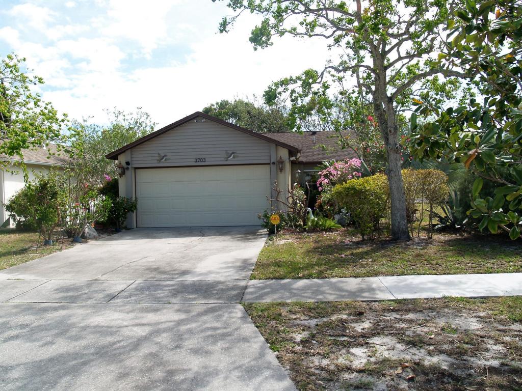 3703 Tree Line Blvd, Melbourne, FL 32935 photo 1