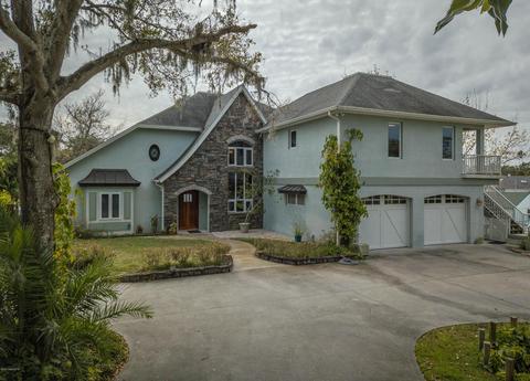 581 Young St, Melbourne, FL 32935 photo 1