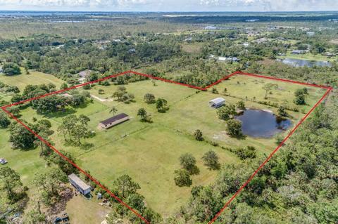 2290 Mccain Ln, Malabar, FL 32950 photo 1