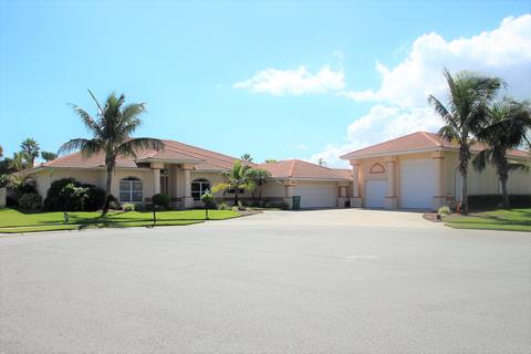 215 Loggerhead Dr, Melbourne Beach, FL 32951 photo 1