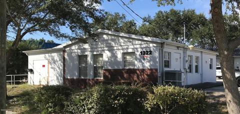 1322 Oak St, Melbourne, FL 32901 photo 1