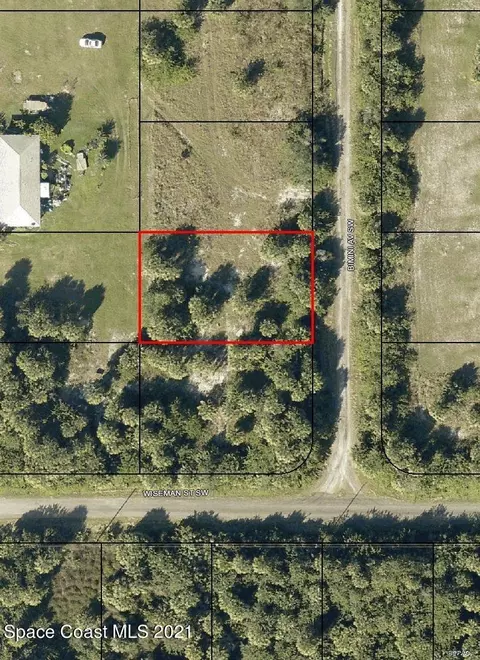 2486 Bimini Ave SW, Palm Bay, FL 32908