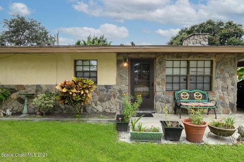 209 Crown Blvd, Melbourne, FL 32901 photo 1