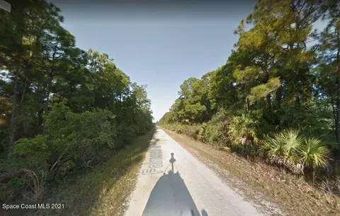 510 Falmouth St, Palm Bay, FL 32908