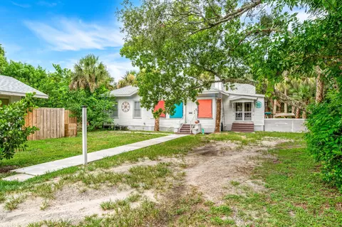 Exterior - 1365 Pineapple Ave, Melbourne, FL 32935 photo 12 of 13