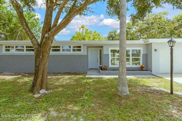 807 Kensington Dr, Cocoa, FL 32922 | 23 Photos - Movoto