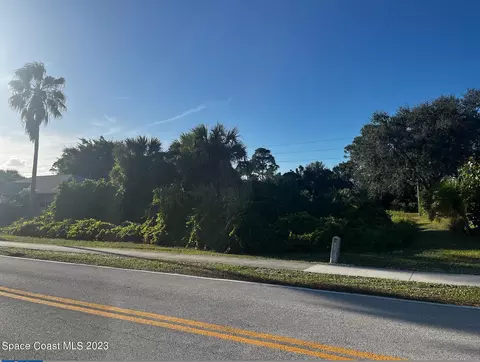 144 Main St, Sebastian, FL 32958