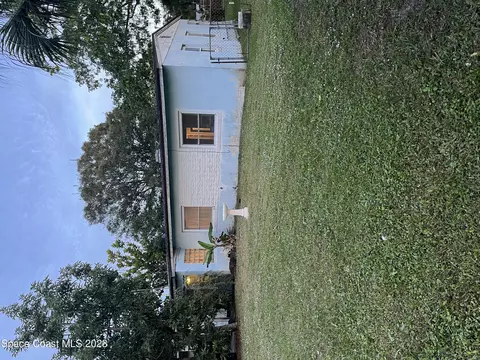 329 Vesta Cir, Melbourne, FL 32901 photo 1