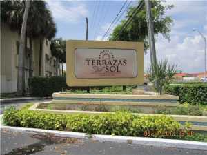2740 W 76 St #207, Hialeah, FL 33016 photo 1