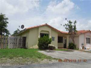6430 W 24 Ct, Hialeah, FL 33016 photo 1