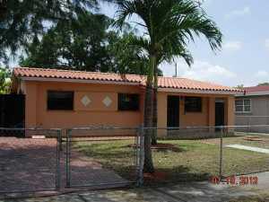 126 W 19 St, Hialeah, FL 33010 photo 1