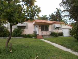 370 W 53 Ter, Hialeah, FL 33012 photo 1
