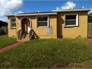 475 E 50 St, Hialeah, FL 33013 photo 1