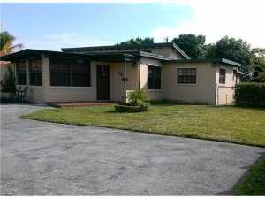 216 W 45 St, Hialeah, FL 33012 photo 1