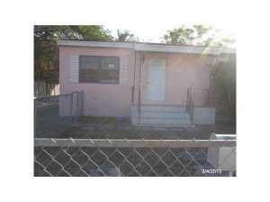 3541 E 4 Ave, Hialeah, FL 33013 photo 1