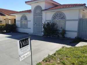 3172 W 77 Pl, Hialeah, FL 33016 photo 1