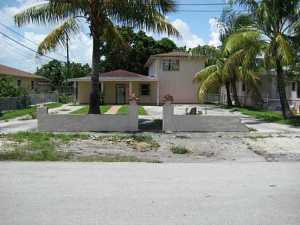 5560 E 6 Ave, Hialeah, FL 33013 photo 1