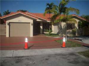 7536 W 5 Ln, Hialeah, FL 33014 photo 1