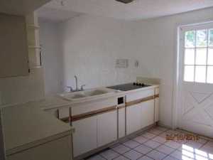 706 W 43 Pl, Hialeah, FL 33012 photo 1
