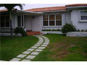 9100 Emerson, Miami Beach, FL 33154 photo 1
