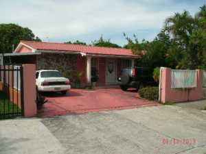 655 W 73 Pl, Hialeah, FL 33014 photo 1