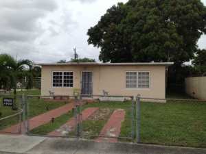 691 E 11 Pl, Hialeah, FL 33010 photo 1