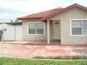 771 SE 8 St, Hialeah, FL 33010 photo 1