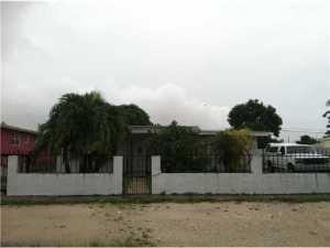 551 E 46 St, Hialeah, FL 33013 photo 1