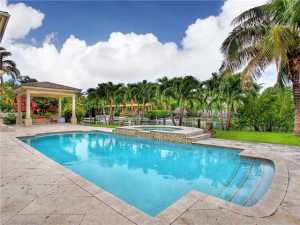 840 Harbor Dr, Key Biscayne, FL 33149 photo 1