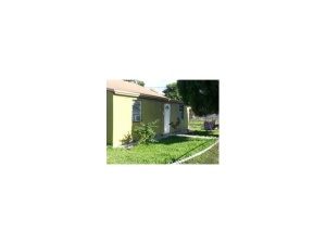 480 SE 8 Ave, Hialeah, FL 33010 photo 1