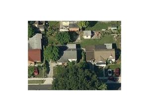 781 SE 4 St, Hialeah, FL 33010 photo 1