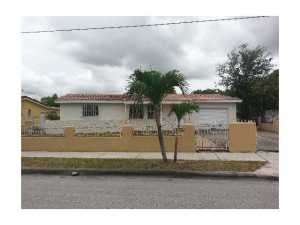 1180 W 74 St, Hialeah, FL 33014 photo 1