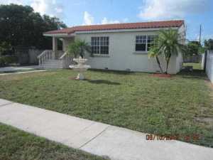 115 E 58 St, Hialeah, FL 33013 photo 1