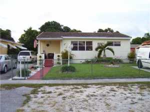 163 E 58 St, Hialeah, FL 33013 photo 1