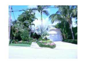 9272 Bay Dr, Miami Beach, FL 33154 photo 1