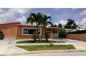 317 W 36 Te, Hialeah, FL 33012 photo 1