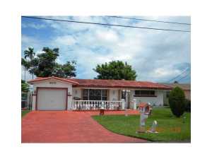 6613 Boxwood Dr, Hollywood, FL 33023 photo 1