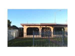 591 E 45 St, Hialeah, FL 33013 photo 1