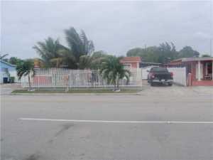 785 E 43 St, Hialeah, FL 33013 photo 1