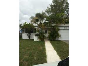 9148 Emerson Ave, Miami Beach, FL 33154 photo 1