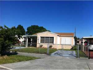 151 E 14 St, Hialeah, FL 33010 photo 1
