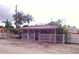 490 SE 3 St, Hialeah, FL 33010 photo 1