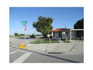 395 W 11 St, Hialeah, FL 33010 photo 1