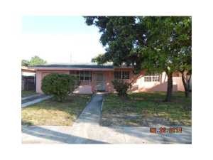 75 NE 172 St, Miami, FL 33162 photo 1
