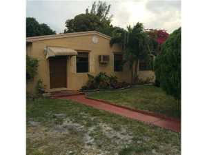 260 E 60 St, Hialeah, FL 33013 photo 1
