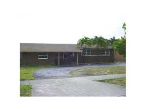 6335 W 8 Ave, Hialeah, FL 33012 photo 1